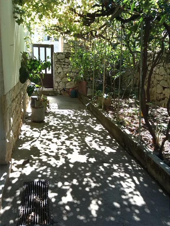 Rooms Katica Korčula Eksteriør bilde